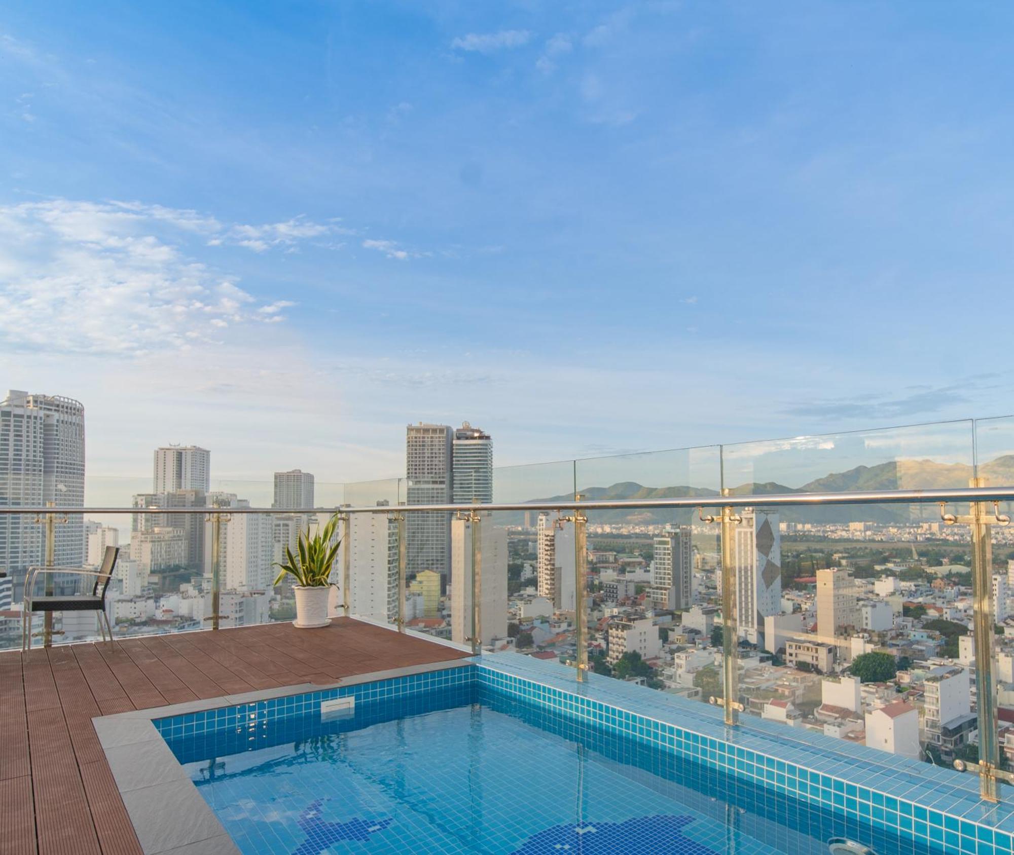 Goldcoast Hotel Нячанг Экстерьер фото