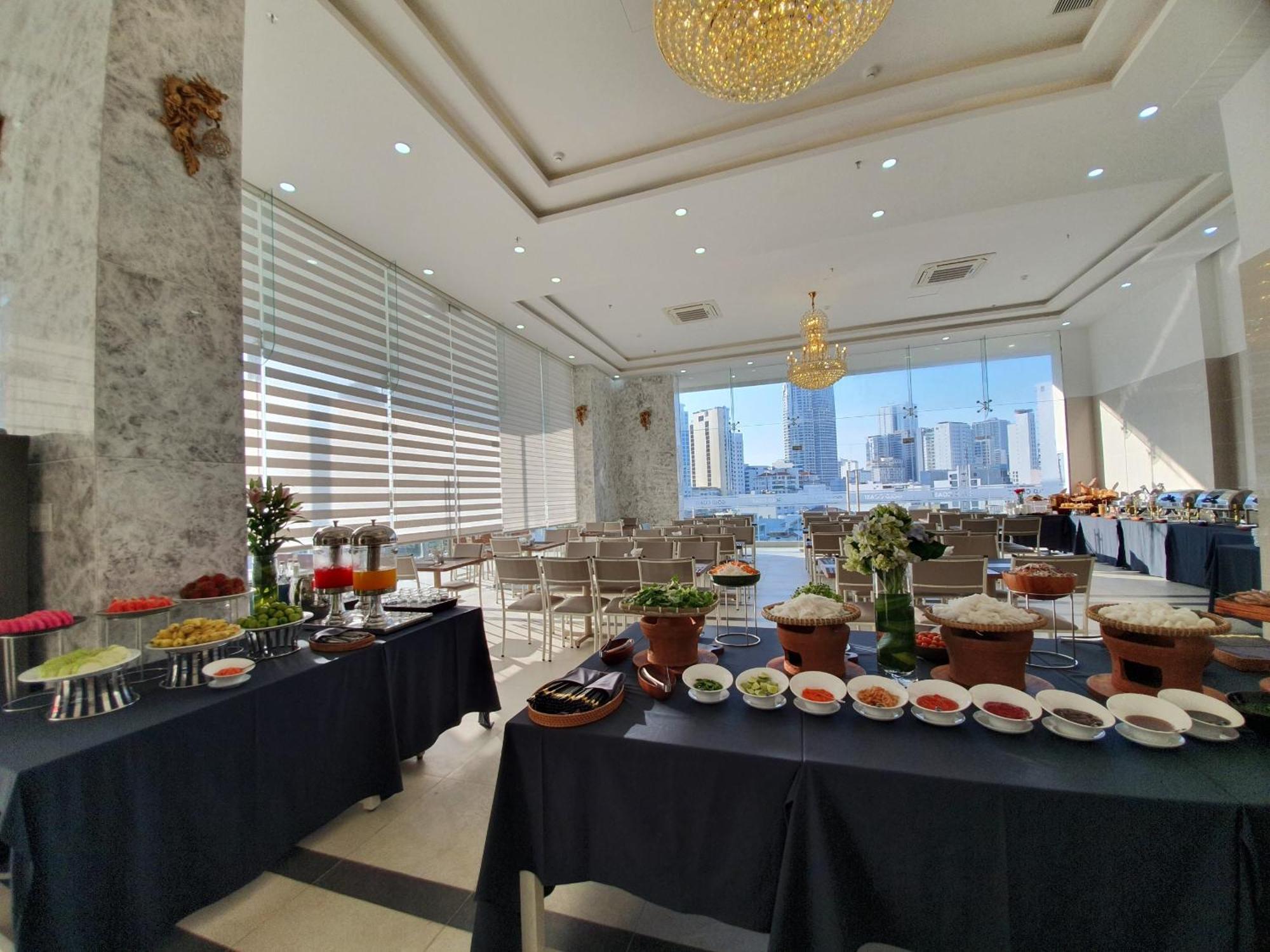 Goldcoast Hotel Нячанг Экстерьер фото